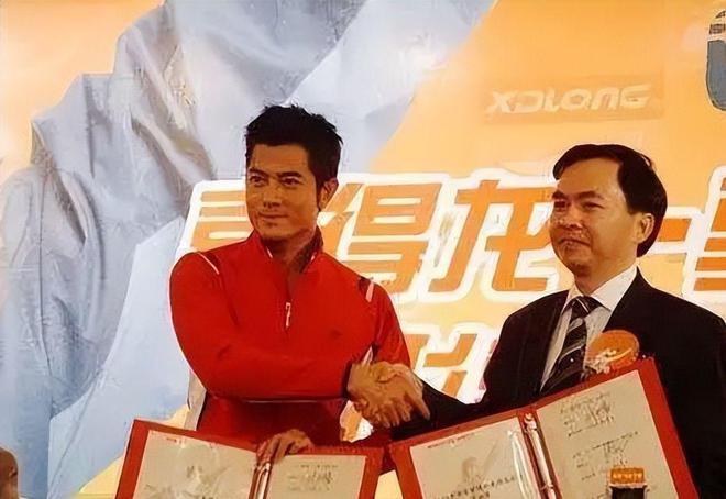 动鞋如今却很少有人问津谁在盲目跟风球王会体育曾被捧上天的4种国产运(图15)