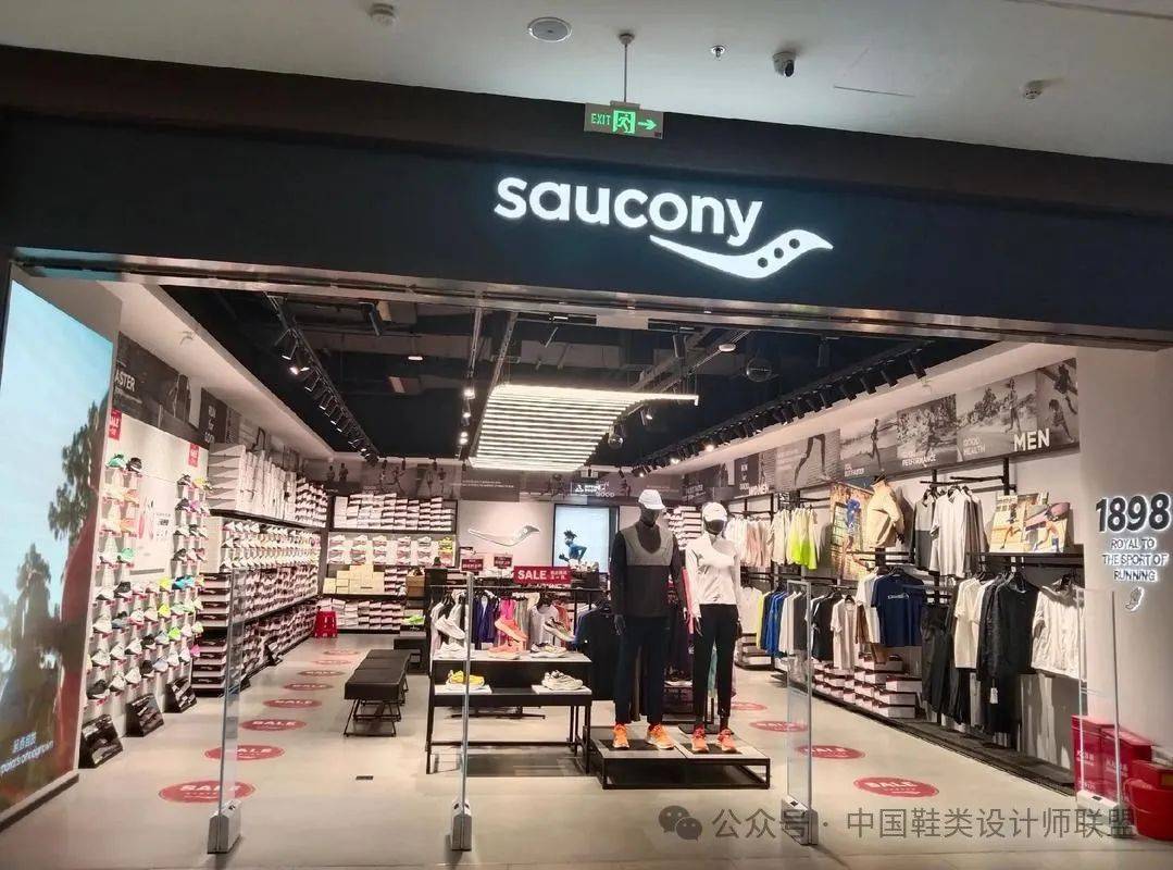 场的质量与科技竞争球王会网站跑鞋市(图4)