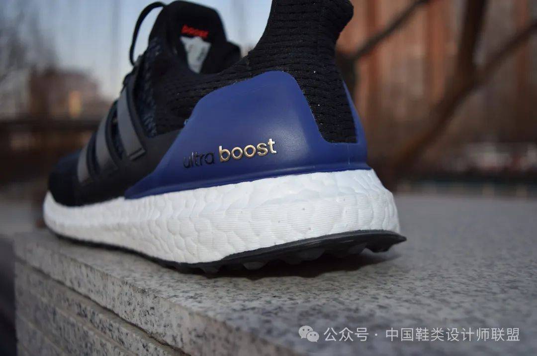 场的质量与科技竞争球王会网站跑鞋市(图9)