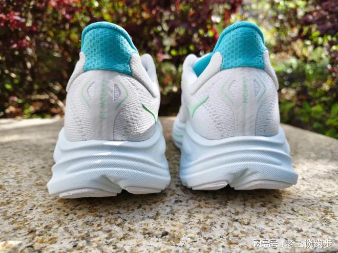 10：恰到好处的卓越跑鞋HOKA CLIFTON(图3)