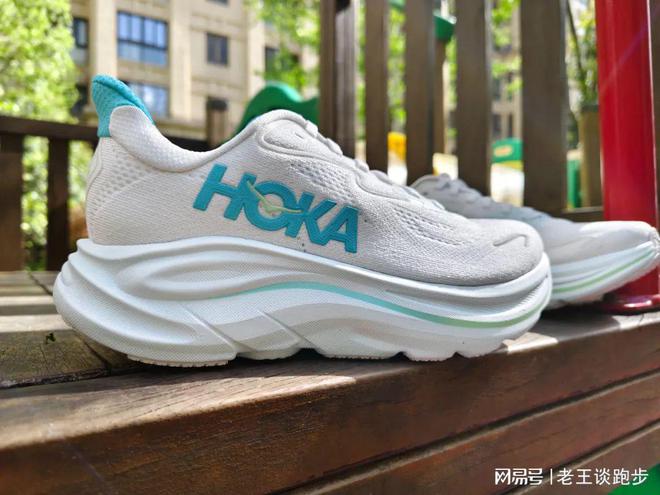 10：恰到好处的卓越跑鞋HOKA CLIFTON(图20)