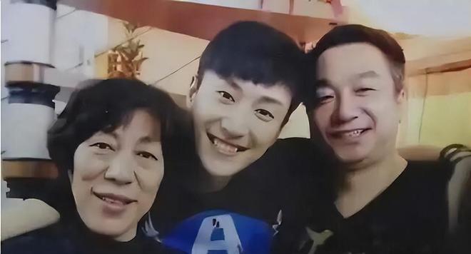 儿子如今也没想放过我们夫妻俩乔任梁父母：当初他们没放过我(图5)